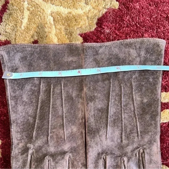 Isotoner Dark Brown Women’s Suede Gloves Thin Black Fleece Lining Size XL - Picture 10 of 11